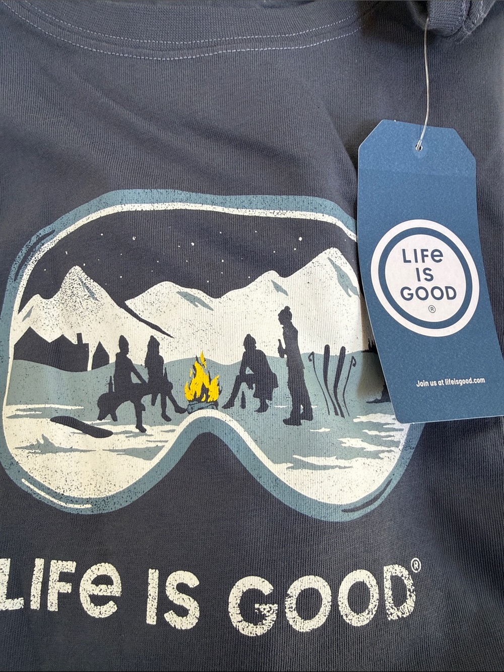 Life is Good Men’s Long Sleeve Ski Goggles Mountain Campfire Graphic Shirt NWT